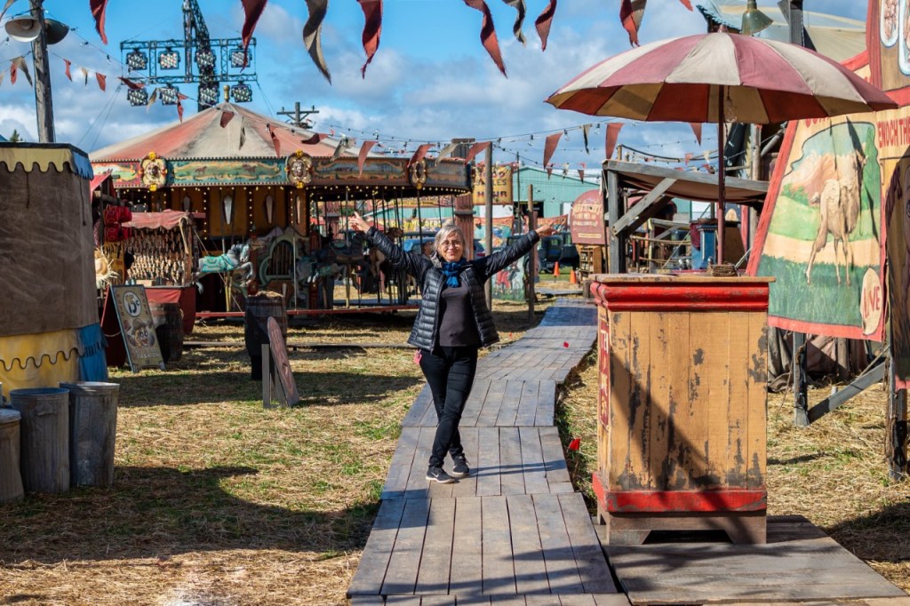 Production Designer Tamara Deverell on the set of Nightmare Alley. Photo credit: April Fox